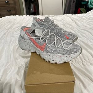 Nike Space Hippie 04 - Men Size 9.5/Women Size 11